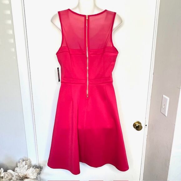 NWT GUESS "RITA" ROSE RED SKATER DRESS MESH CUTOUTS SIZE 10 - Picture 9 of 12